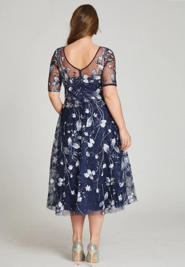 Vestido Midi Plus Size Teri Jon Estampa - foto 2