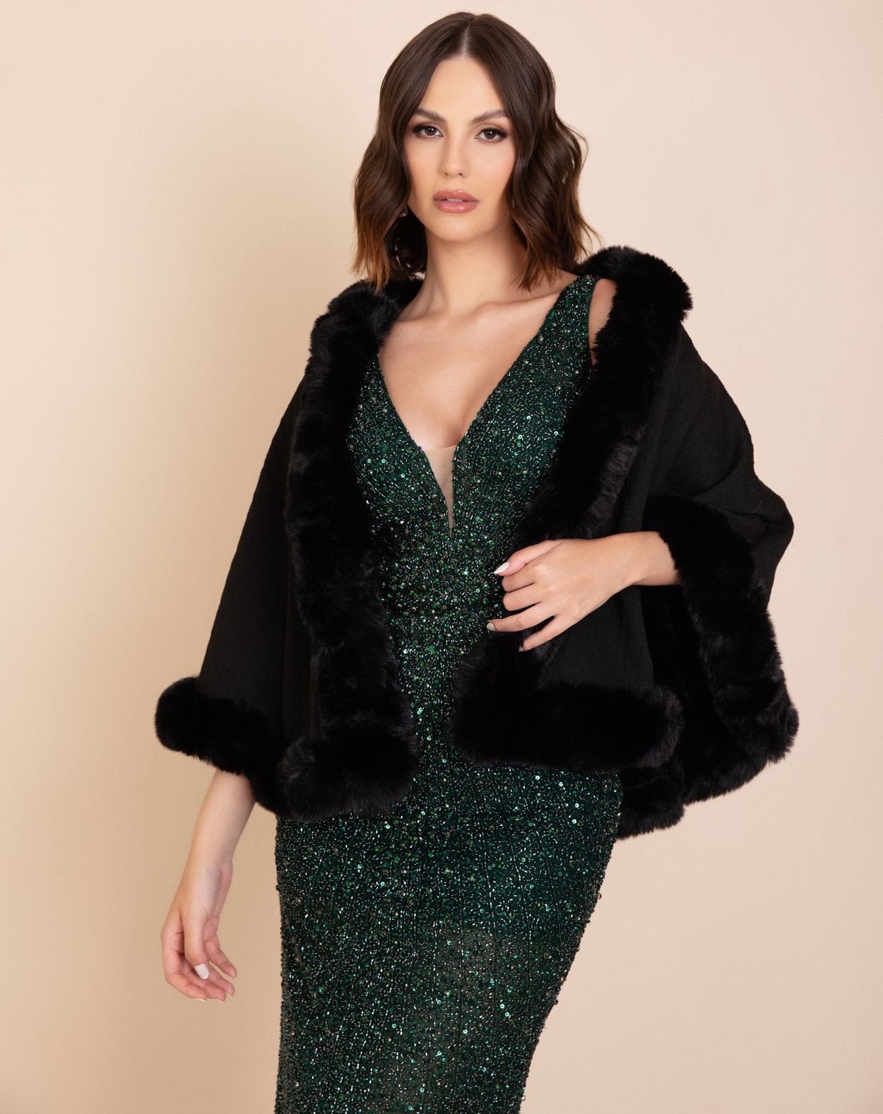 Pelerine Fake Fur Concept