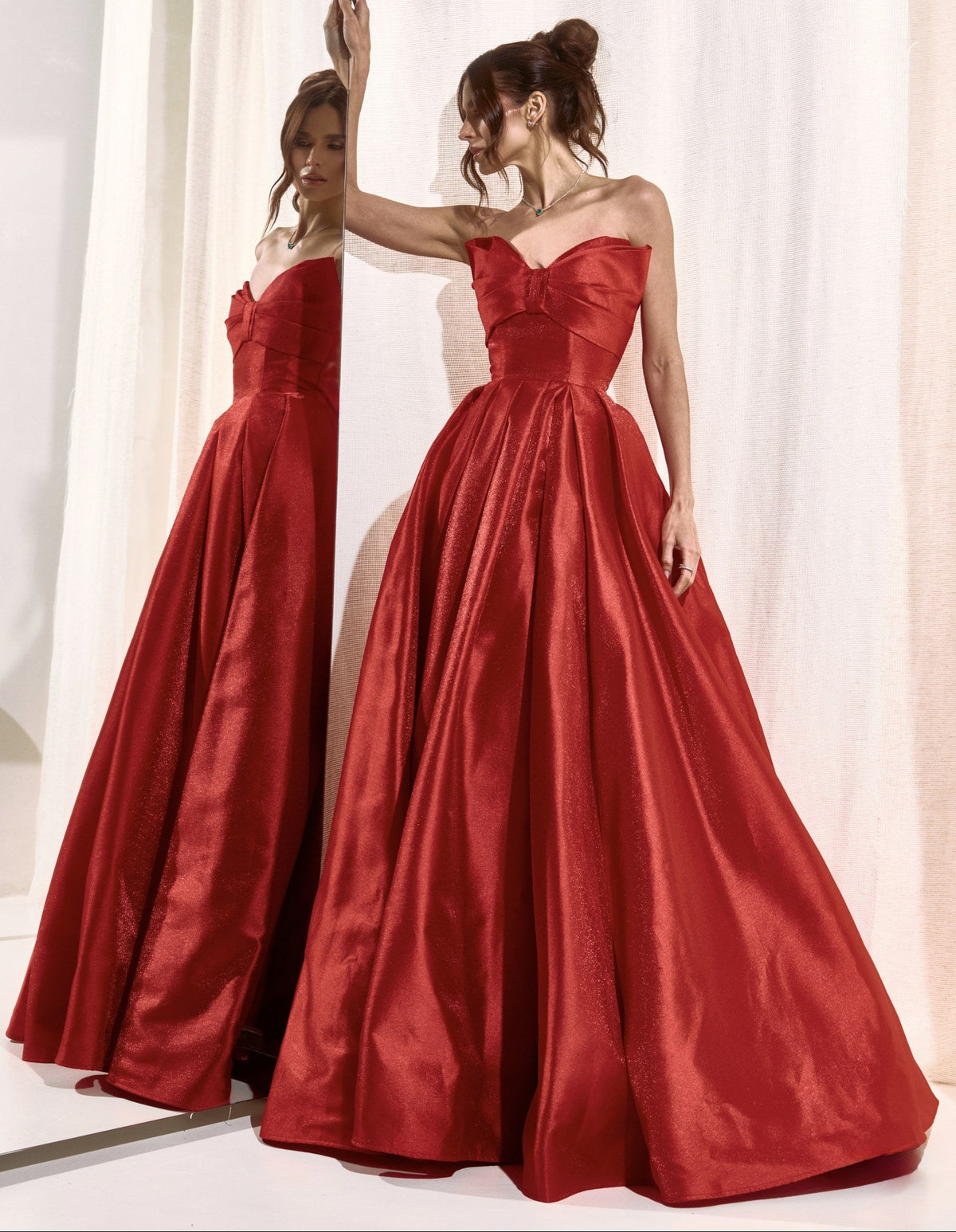 Vestido Longo Acetinado Ashley Lauren Espectro - foto 1
