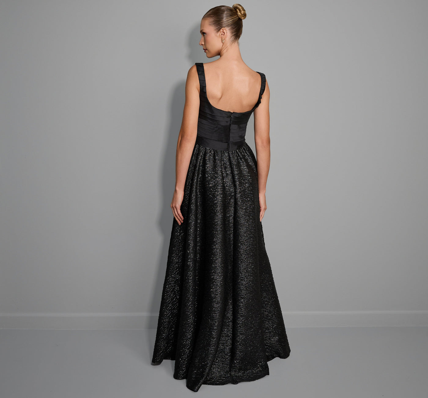 Vestido De Festa Longo Metalizado Mac Duggal